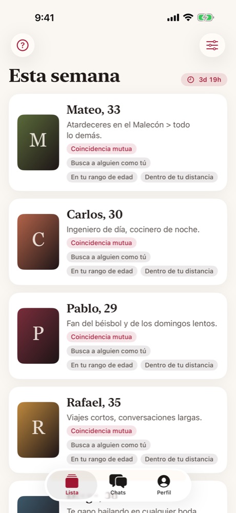 La lista semanal de Vanity: cada persona con sus etiquetas, como Coincidencia mutua y En tu rango de edad